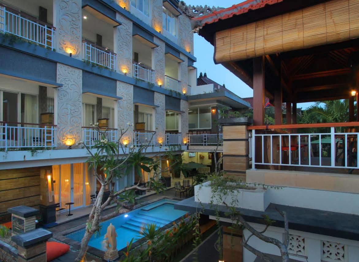 Lotus Tirta Seminyak Hotel Exterior foto