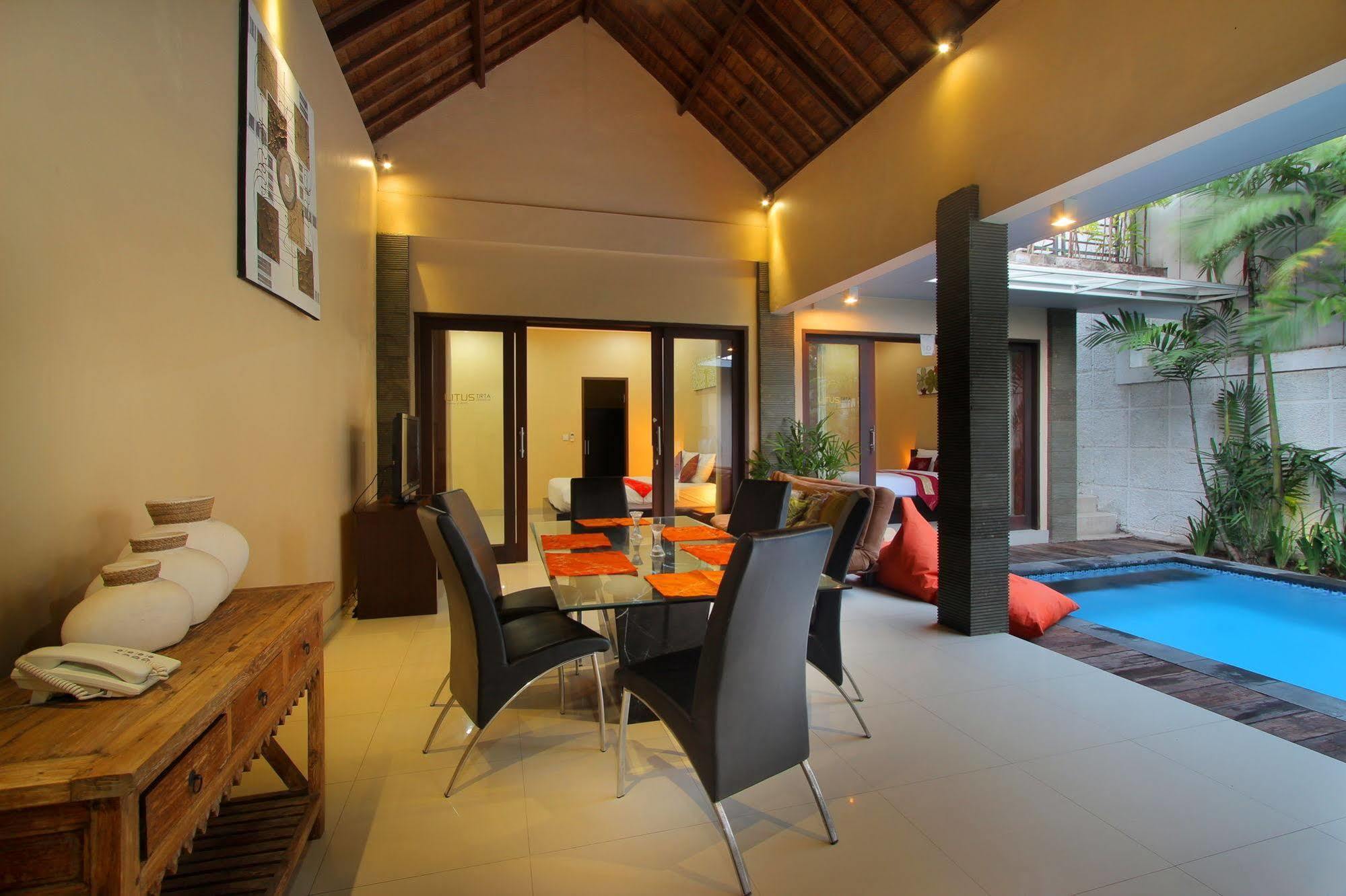Lotus Tirta Seminyak Hotel Exterior foto