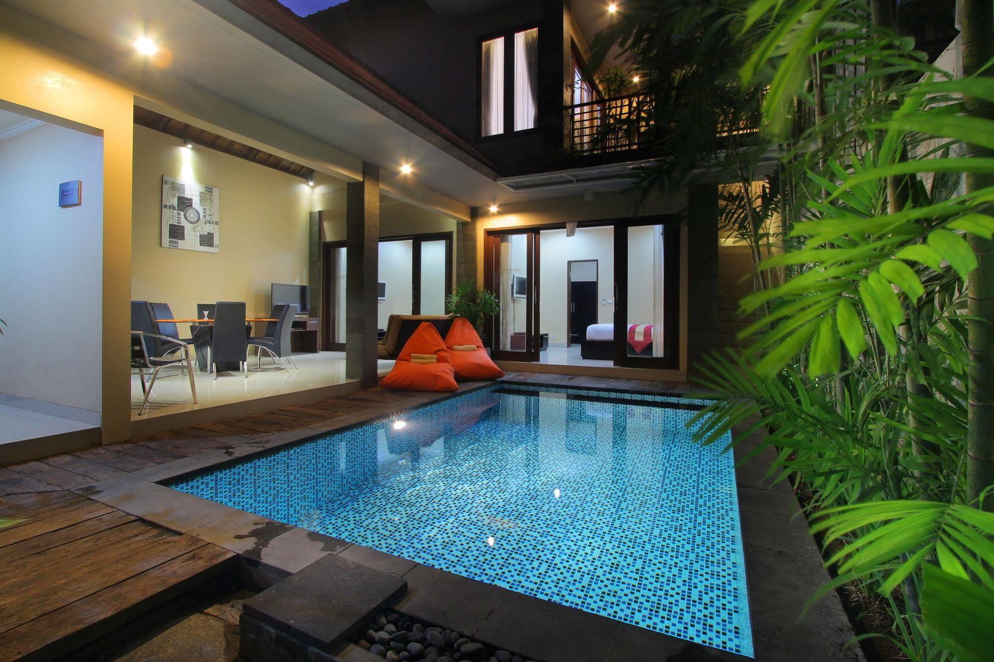 Lotus Tirta Seminyak Hotel Exterior foto